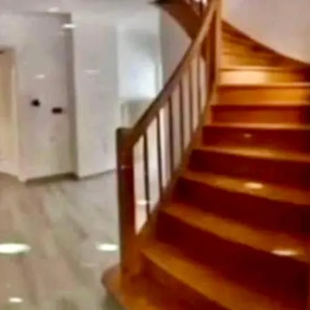 Gruner Exklusiv Apartament *